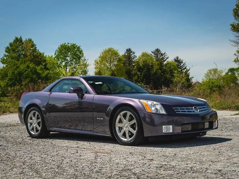 Used 2004 Cadillac XLR image 4