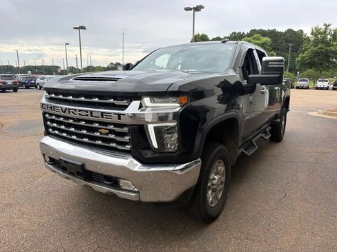 Used 2022 Chevrolet Silverado 2500 LTZ w/ LTZ Plus Package AWD/4WD image 2