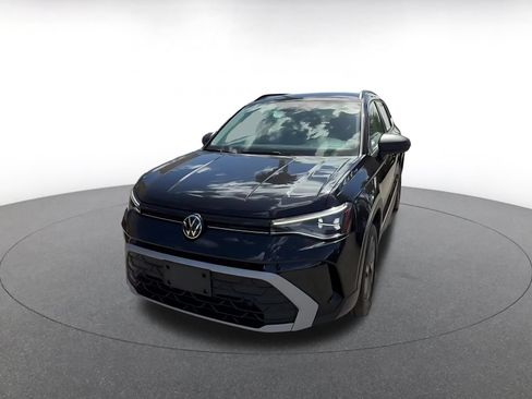 Used 2025 Volkswagen Taos S FWD image 6