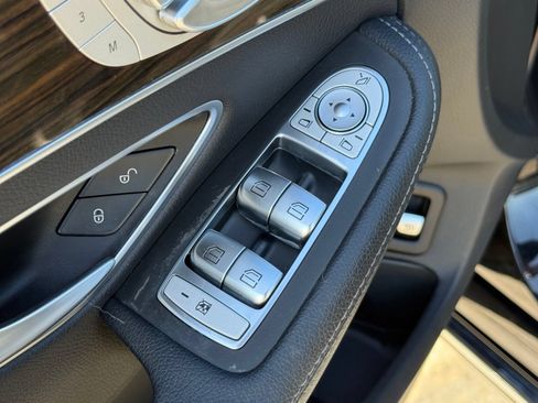 Used 2020 Mercedes-Benz C 300 Sedan image 24