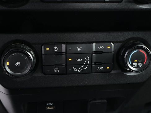 Used 2021 Ford F550 2WD Regular Cab Super Duty image 33