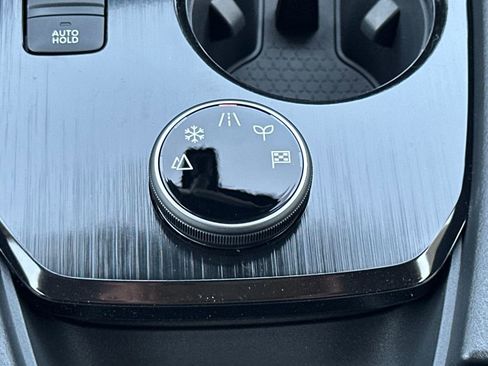 New 2026 Nissan Rogue SV image 25