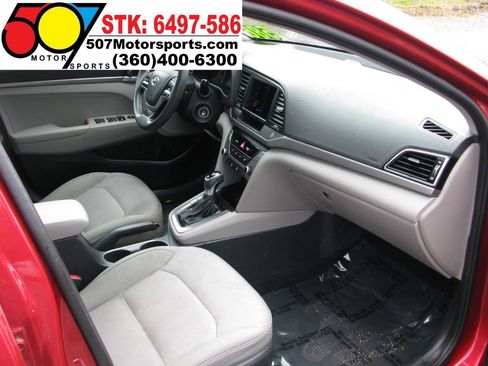 Used 2017 Hyundai Elantra SE FWD image 26