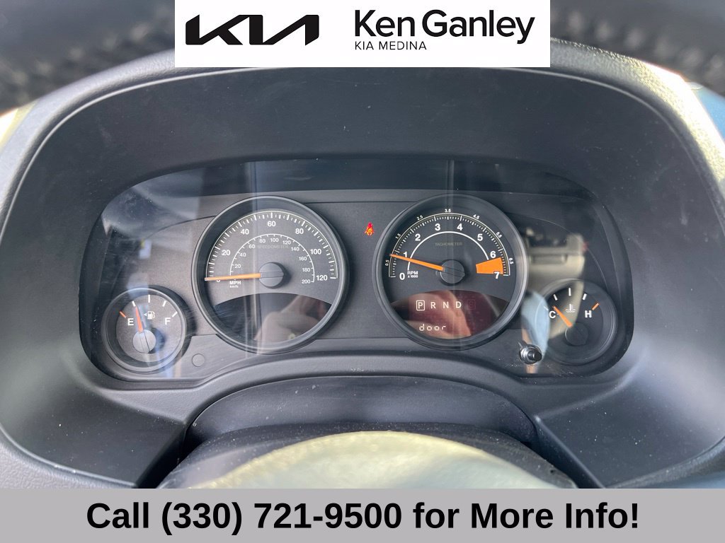 Used 2014 Jeep Patriot Latitude FWD image 29