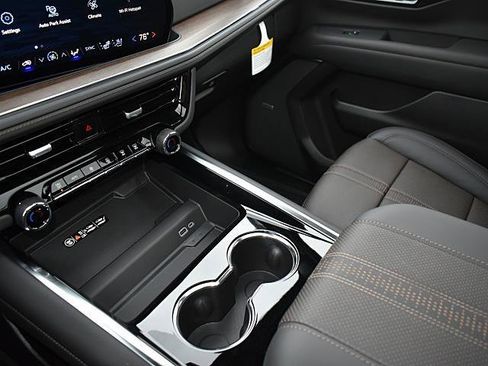 New 2026 Chevrolet Tahoe High Country image 14