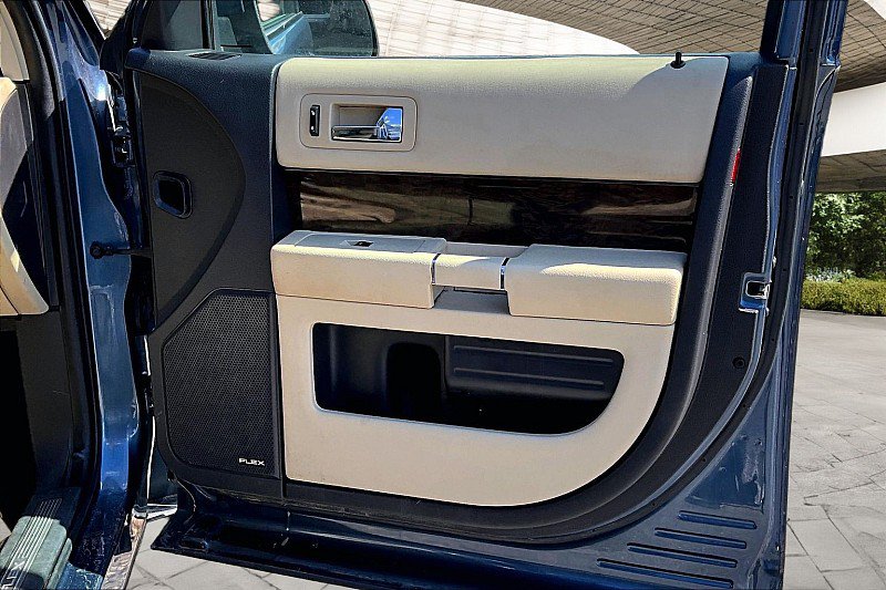Used 2019 Ford Flex Limited w/ Equipment Group 301A FWD image 15