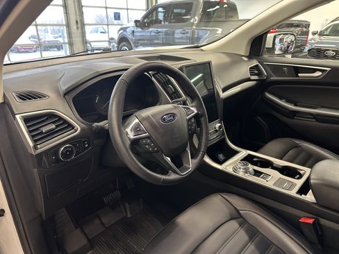 Used 2024 Ford Edge SEL w/ Convenience Package image 25