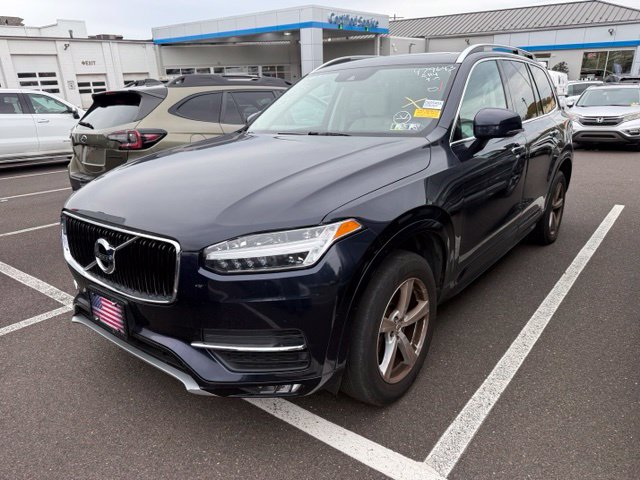 Used 2019 Volvo XC90 T5 Momentum w/ Protection Package Premier AWD/4WD image 2