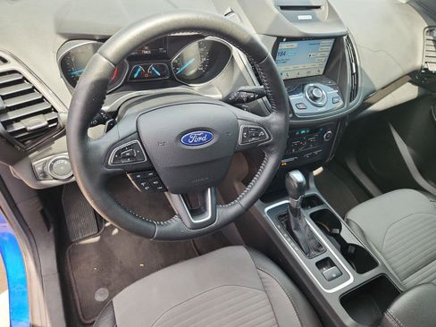 Used 2017 Ford Escape Titanium FWD image 10