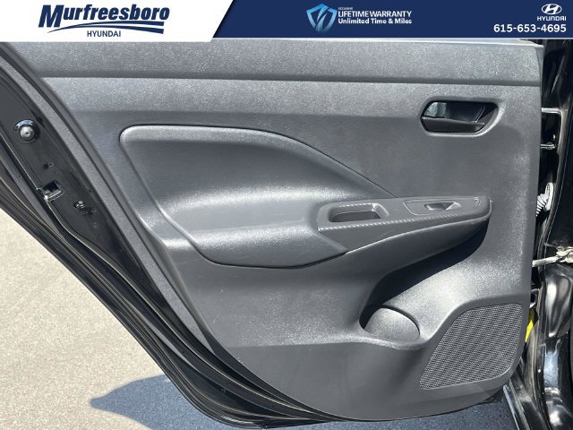 Used 2020 Nissan Versa S FWD image 17