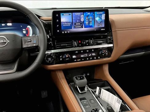 New 2026 Nissan Pathfinder Platinum AWD/4WD image 8
