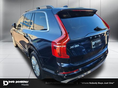 Used 2017 Volvo XC90 T6 Momentum w/ Vision Package AWD/4WD image 8