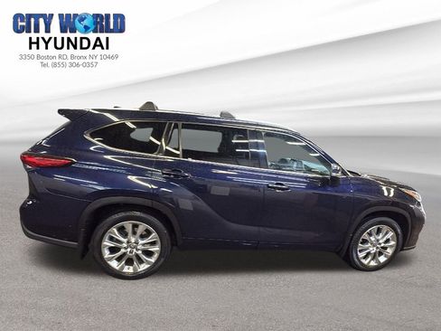Used 2021 Toyota Highlander Limited AWD/4WD image 6