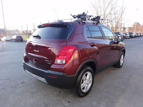 Used 2016 Chevrolet Trax LT AWD/4WD image 4