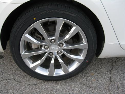 Used 2016 Cadillac XTS Premium image 9