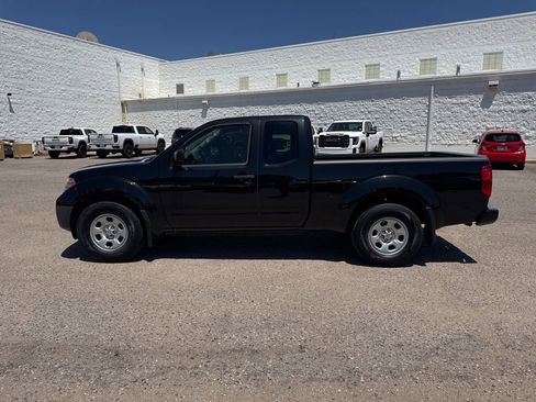 Used 2021 Nissan Frontier S RWD image 8