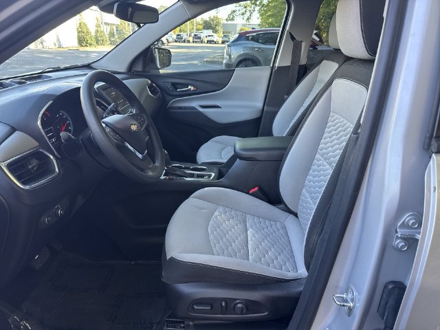 Used 2020 Chevrolet Equinox LS w/ LS Convenience Package FWD image 14