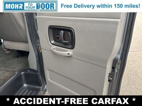 Used 2017 Chevrolet Express 3500 LT w/ LT Preferred Equipment Group image 31