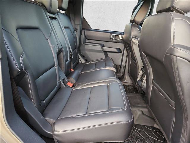Used 2025 Ford Bronco Outer Banks AWD/4WD image 20