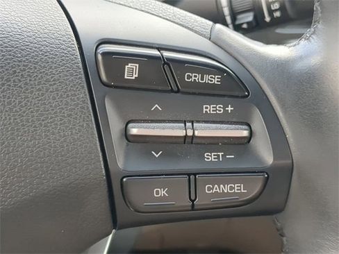 Used 2020 Hyundai Elantra Value Edition image 24