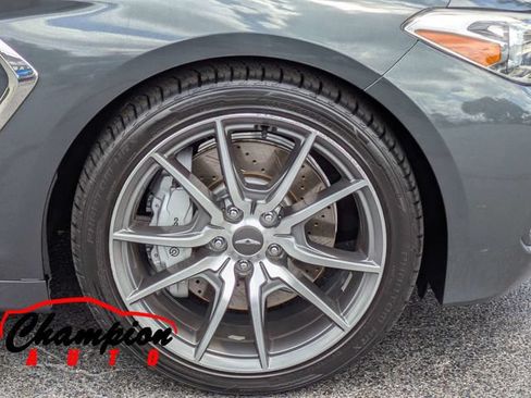 Used 2019 Genesis G70 3.3T Design RWD image 11