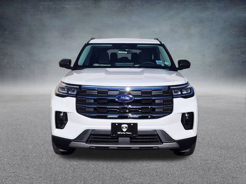 New 2026 Ford Explorer Active w/ Active Comfort Package image 2