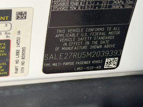 Certified 2021 Land Rover Defender 110 X-Dynamic SE image 21