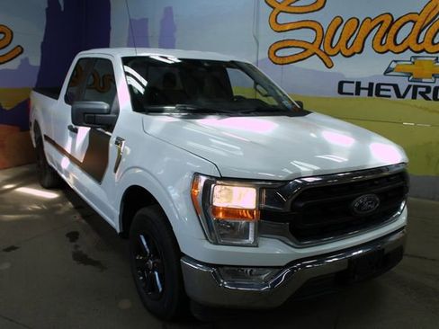 Used 2021 Ford F150 XLT image 2