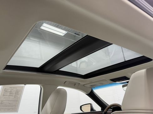 Used 2025 Lexus ES 350 Ultra Luxury image 30