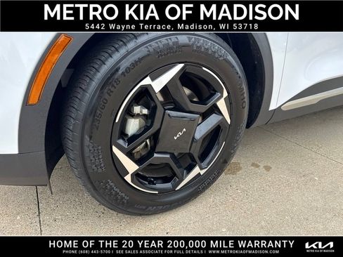 Used 2026 Kia Sportage EX FWD image 10