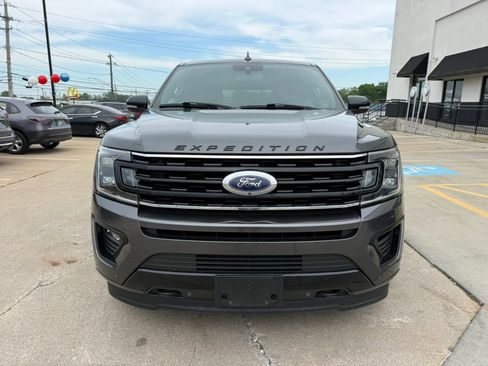 Used 2019 Ford Expedition Limited w/ Equipment Group 303A AWD/4WD image 2