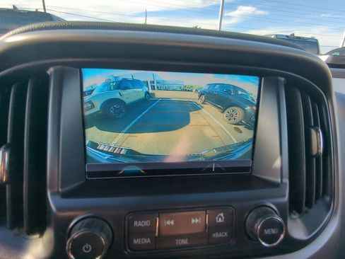 Used 2018 Chevrolet Colorado Z71 AWD/4WD image 18