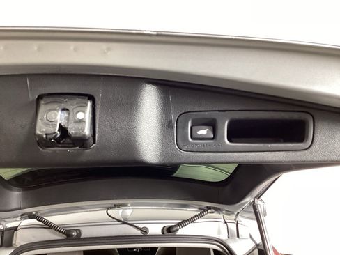 Used 2021 Honda CR-V EX-L image 32