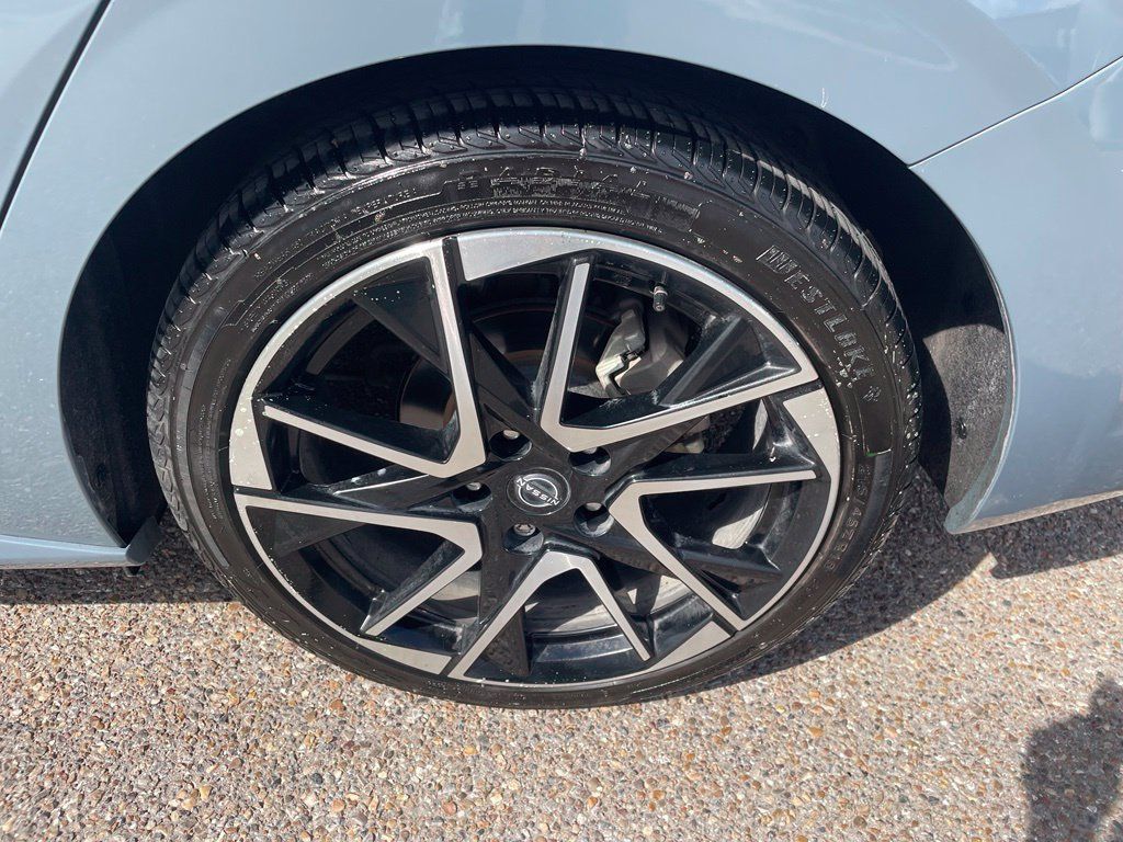 Certified 2024 Nissan Sentra SR w/ SR Premium Package FWD image 18