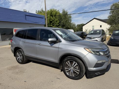 Used 2017 Honda Pilot EX-L image 11