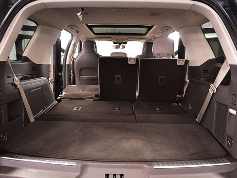 Used 2024 Lincoln Navigator Reserve AWD/4WD image 32