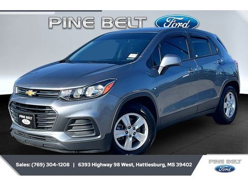 Used 2020 Chevrolet Trax LS w/ Tint and Cruise Package FWD image 10