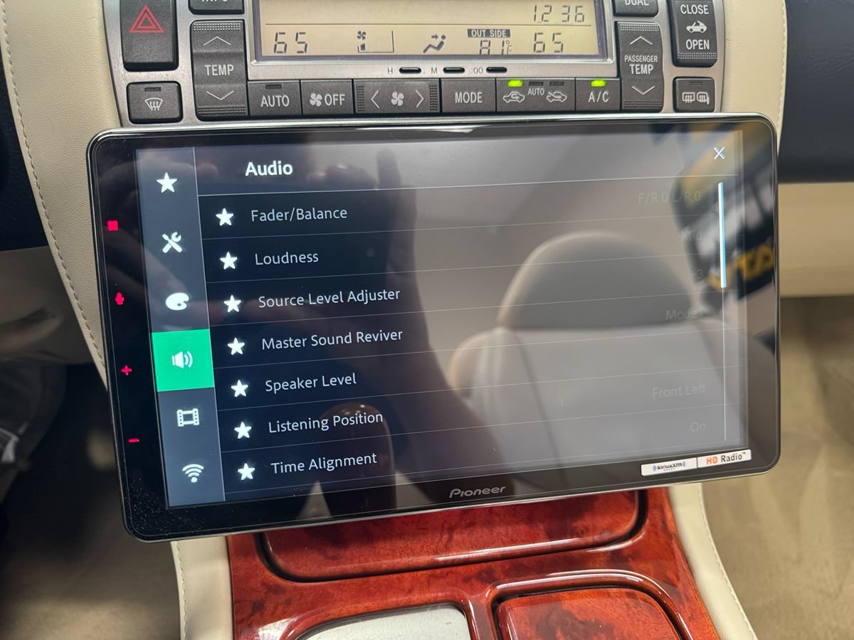 Used 2007 Lexus SC 430 Convertible w/ Preferred Accessory Pkg RWD image 30