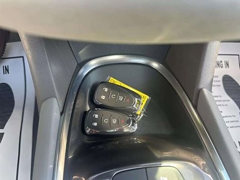 Used 2024 Chevrolet Malibu LT FWD image 12