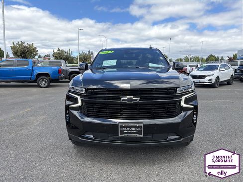 Used 2024 Chevrolet Suburban RST AWD/4WD image 8
