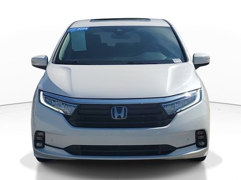 Used 2024 Honda Odyssey Touring image 2
