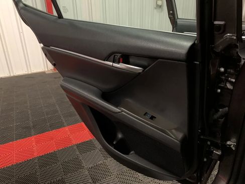 Used 2022 Toyota Camry XSE w/ Navigation Package image 31