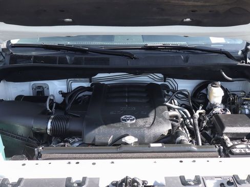 Used 2018 Toyota Tundra SR5 w/ TRD Sport Package AWD/4WD image 11