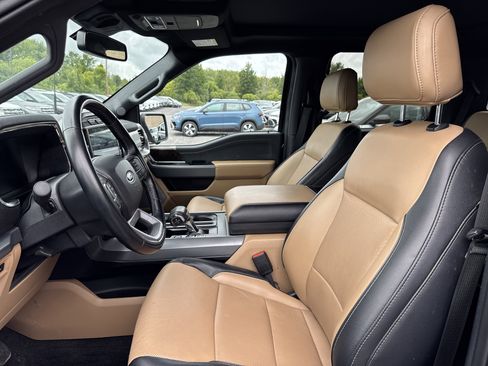 Used 2021 Ford F150 Lariat image 11