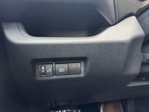 Used 2023 Toyota RAV4 LE FWD image 28