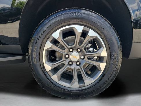 New 2026 Chevrolet Suburban LS w/ LPO, Dark Essentials Package RWD image 33