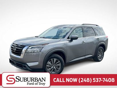 Used 2023 Nissan Pathfinder SV