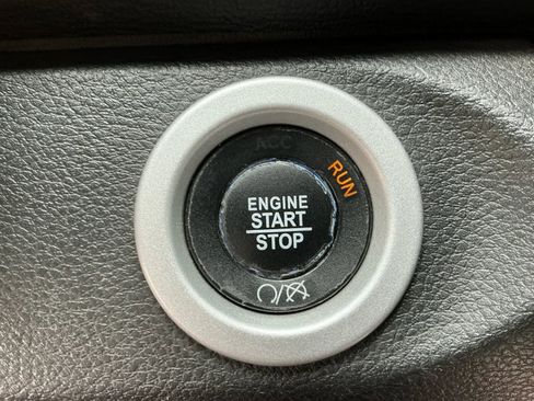 Used 2017 RAM 1500 Laramie w/ Convenience Group image 35