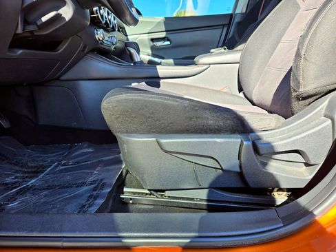 Used 2020 Nissan Sentra SR image 23