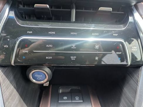 Used 2021 Toyota Venza Limited w/ Advanced Technology Package AWD/4WD image 27